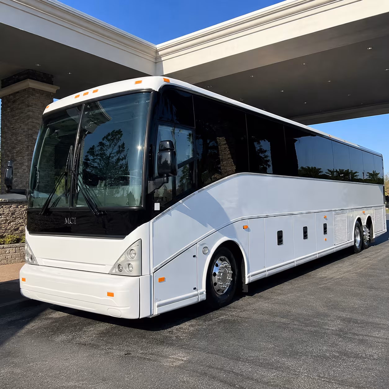 bus rental options for tamarac trips