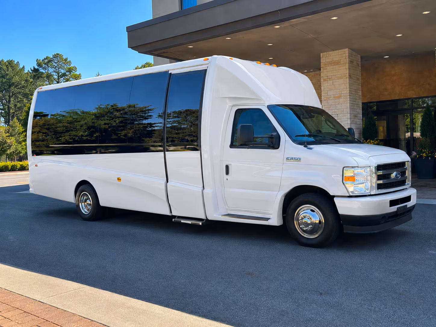 bus rentals for fpl solar amphitheater and outdoor venue shows