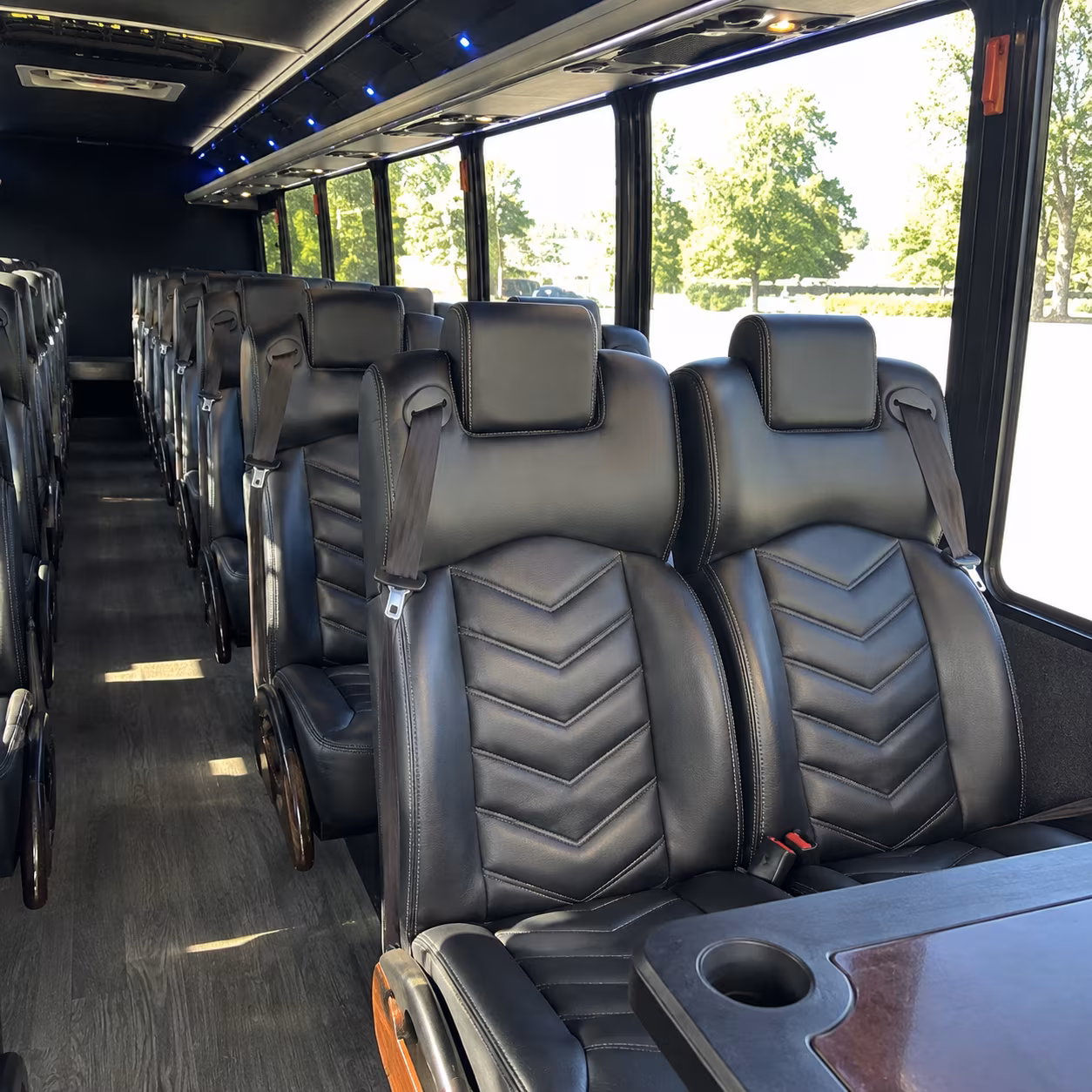 does the day of the week or the date change what a bus costs in tamarac