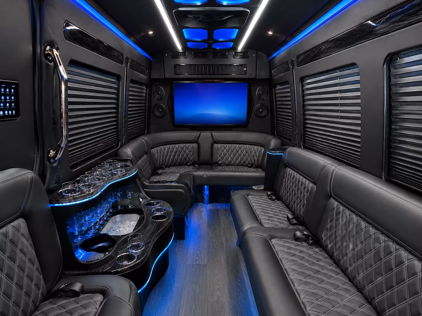 overnight bus rentals from tamarac for group cruises and port transfers