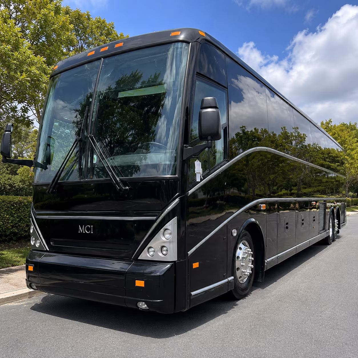 shuttle buses for tamarac employers with multi site operations