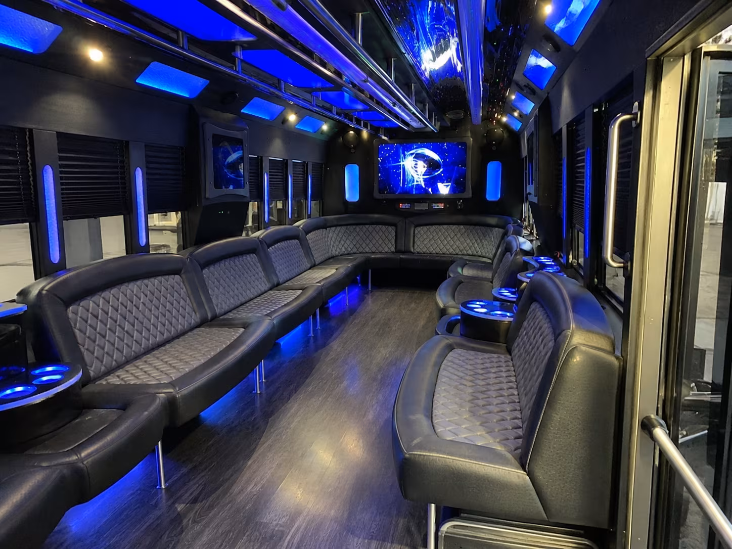 tamarac 28 passenger party bus interior